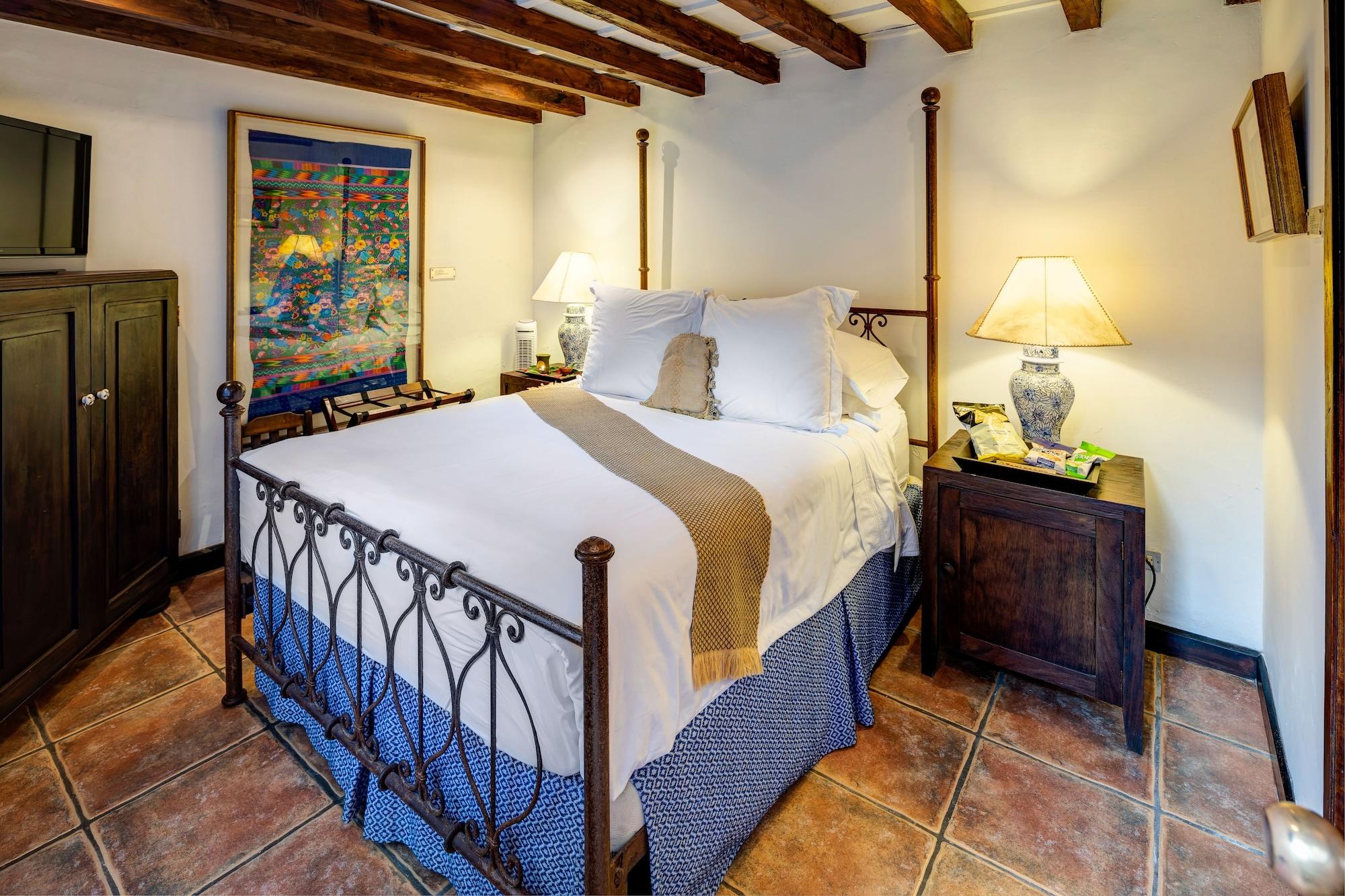 Casa Encantada By Porta Hotels Antigua Exterior foto