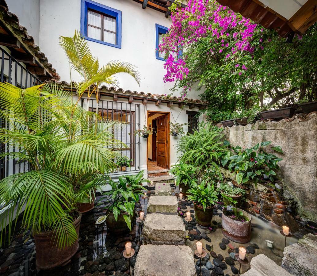 Casa Encantada By Porta Hotels Antigua Exterior foto